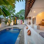 Villa Dadirri - In The Heart Of Seminyak - Walking Distance From Restaurants, Bars And Beach - Perfect Location